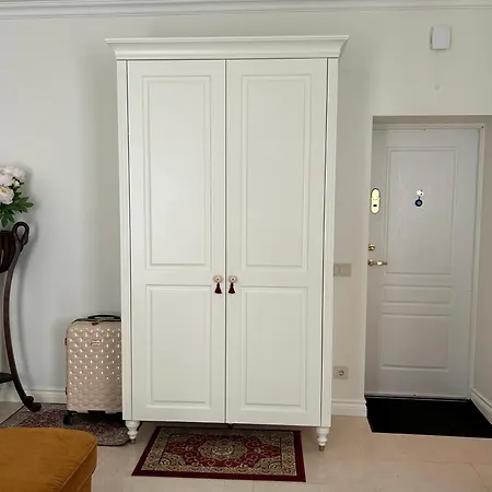 Prabangus Butas Vilniaus Senamiestyje *